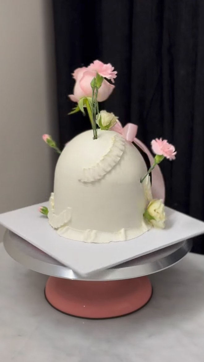 Ivory dome cake