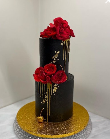 Gold drip cake